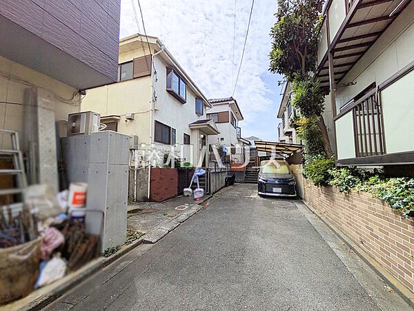 接道状況および現場風景　【東大和市芋窪4丁目】