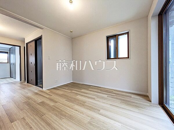 居室　【日野市万願寺2丁目】
