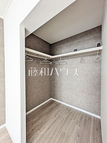 オープンクローゼット　【志木ニュータウン中央の森参番街5号棟】