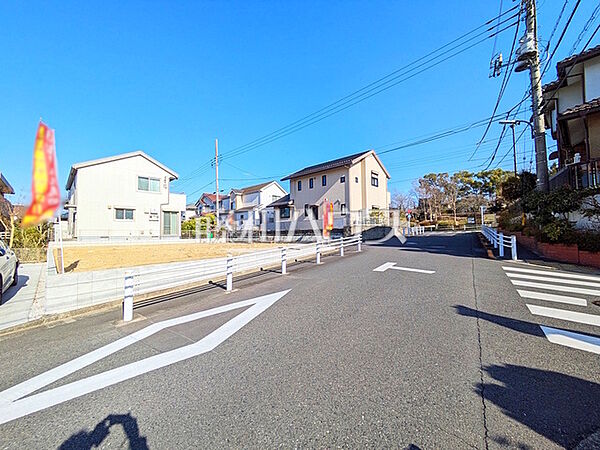 接道状況および現場風景　【八王子市北野台1丁目】