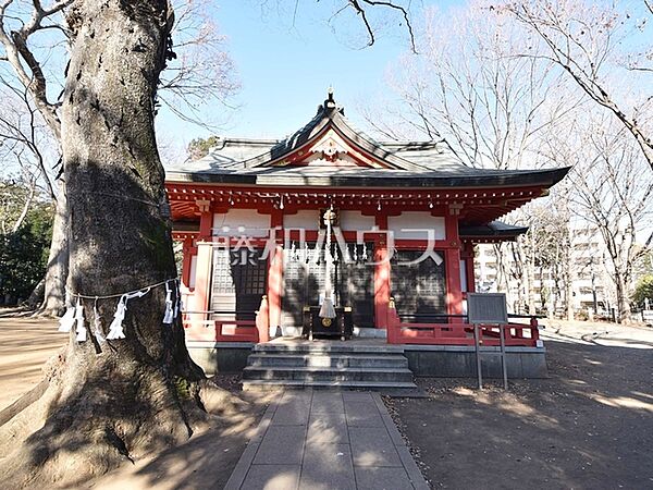 秋津神社 (1060m)