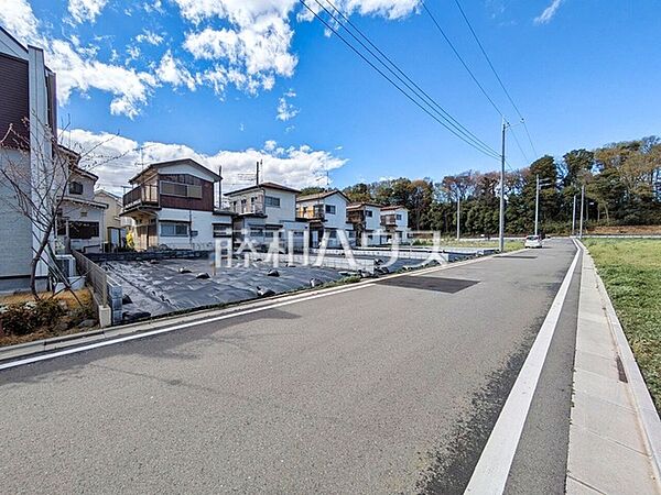 接道状況および現場風景　【所沢市大字北秋津】