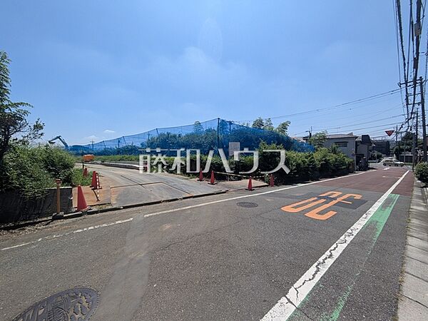 接道状況および現場風景　【東村山市恩多町1丁目】