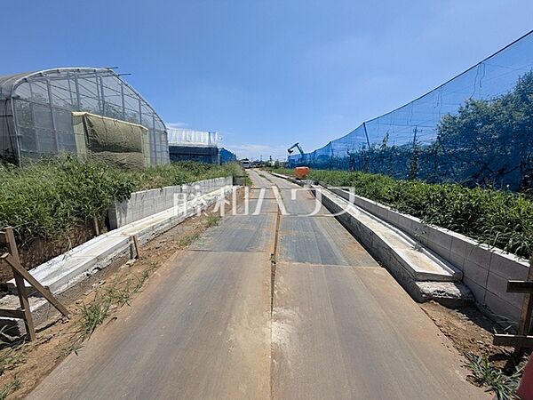 接道状況および現場風景　【東村山市恩多町1丁目】