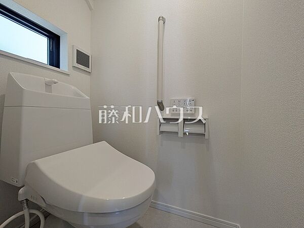 B号棟　トイレ　【八王子市弐分方町】