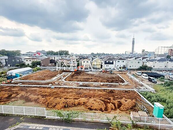 現場風景【小平市花小金井3丁目】周辺は落ち着いた雰囲気の住宅地で、小さなお子様がいるご家庭も安心です　