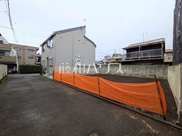 接道状況および現場風景　【武蔵野市西久保3丁目】