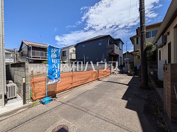 接道状況および現場風景　【武蔵野市西久保3丁目】