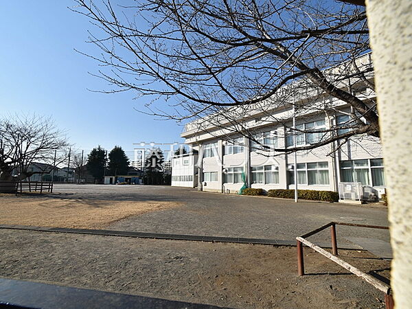八王子市立第八小学校 (1190m)