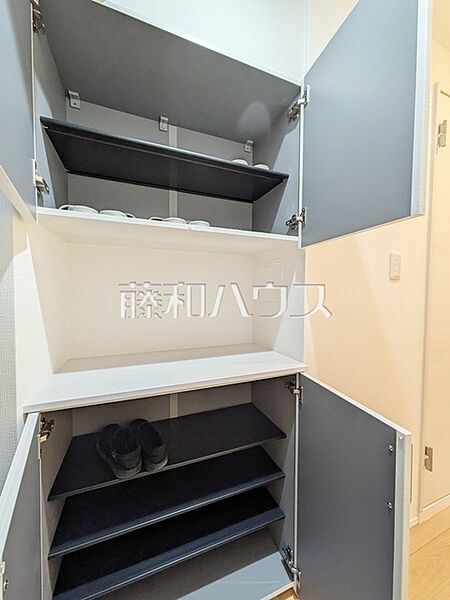 玄関収納　【田無マーシャンハイツ】
