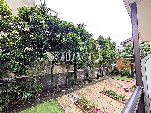 ≪庭≫【コープ野村府中是政】
