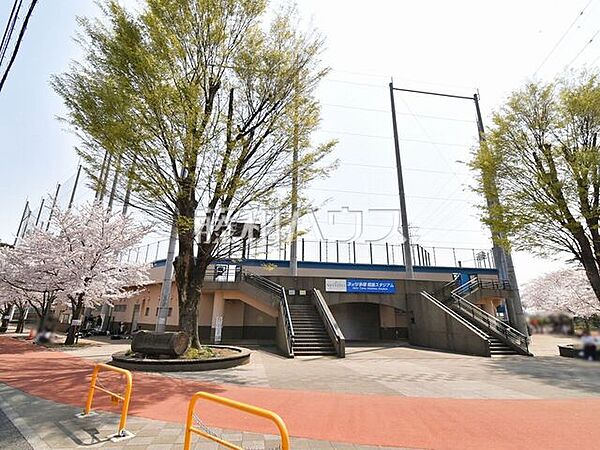 昭島市総合スポーツセンター (450m)