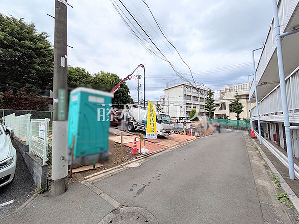 接道状況および現場風景　【練馬区貫井2丁目】