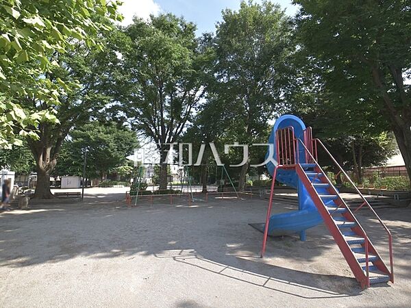 中野区立上鷺東公園 (1360m)