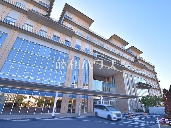東京都立小児総合医療センター (700m)