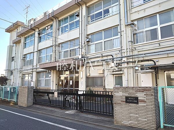 練馬区立大泉第六小学校 (650m)