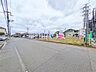 外観：接道状況および現場風景　【日野市旭が丘2丁目】