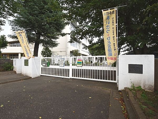 東村山市立大岱小学校 (1080m)