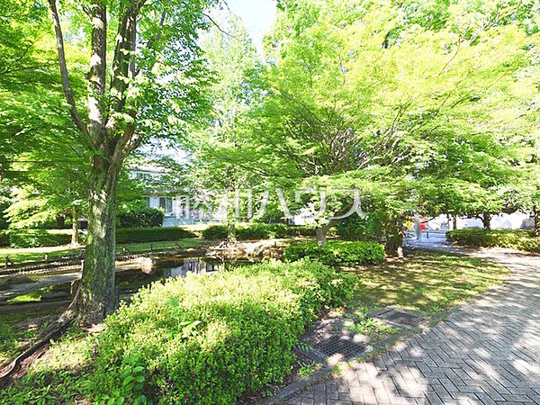 三鷹市立仙川平和公園 (440m)