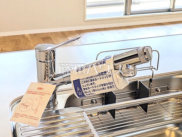 浄水器一体型水栓　【アイムふじみ野西三番館】 いつでもおいしいお水が飲める浄水器一体型水栓も完備