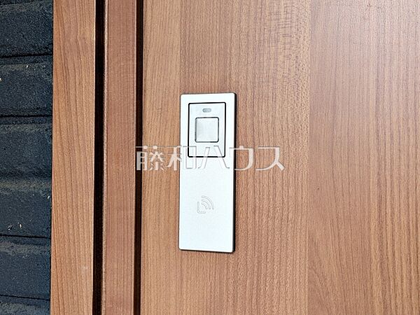 スマートキー　【新座市栄2丁目】 施錠開錠は便利なスマートキー採用！