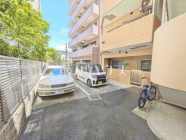 駐車場を拡大表示