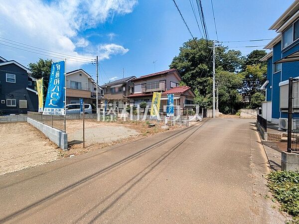 接道状況および現場風景　【東久留米市南沢1丁目】西武池袋線　東久留米駅 徒歩15分