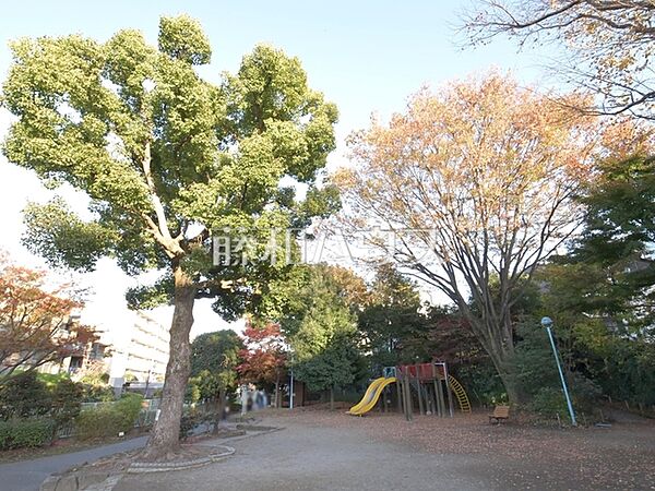 宮下橋公園 (910m)