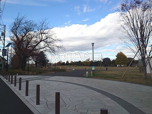 高井戸公園 (1170m)