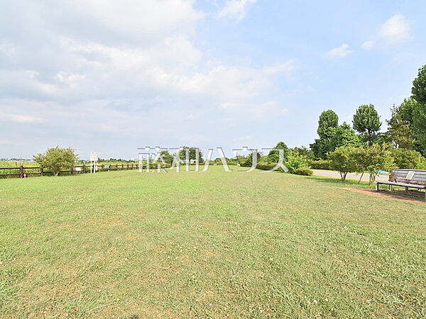 粟ノ須みどりの広場 (860m)