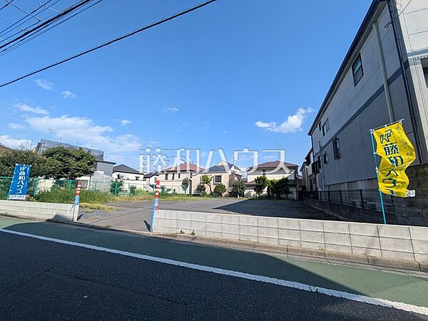 我が家に合った暮らしを追及できるフリープランの建築条件付き土地で、夢のマイホームを建築してみませんか？（現況：駐車場）　【練馬区下石神井2丁目】