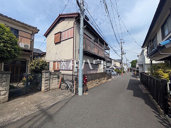 接道状況および現場風景(現況：古屋有)　【西東京市中町6丁目】 建物のプレゼンをさせていただきますので、実際の完成イメージを思い描いていただくことができます。お気軽にお問合せ下さい。