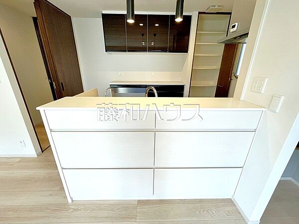 キッチン　【練馬区谷原5丁目】