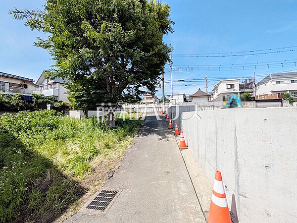 ≪現地外観≫ 物件の事、諸費用の事など、小さな疑問も、お気軽にご連絡・ご相談下さい。 【調布市西つつじケ丘4丁目】