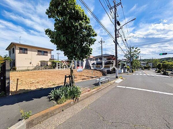 接道状況および現場風景　【八王子市南陽台2丁目】
