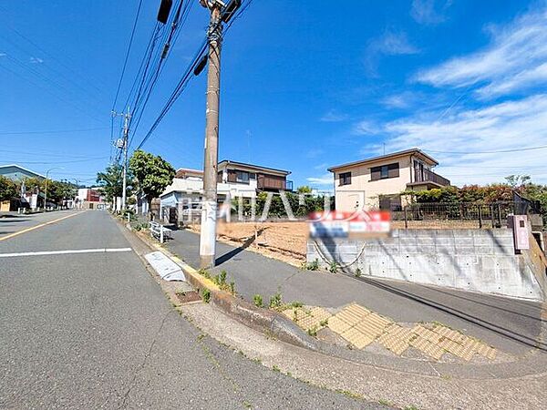 接道状況および現場風景　【八王子市南陽台2丁目】