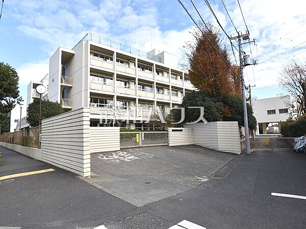 府中市立府中第九中学校 (1080m)