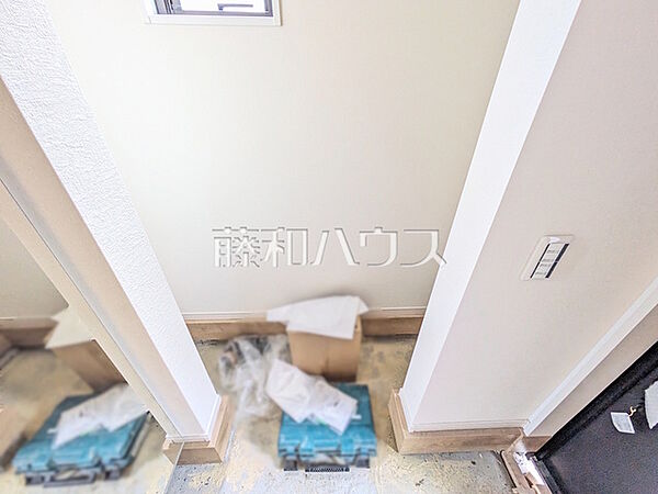 2号棟　シューズインクローゼット　【小金井市中町1丁目】