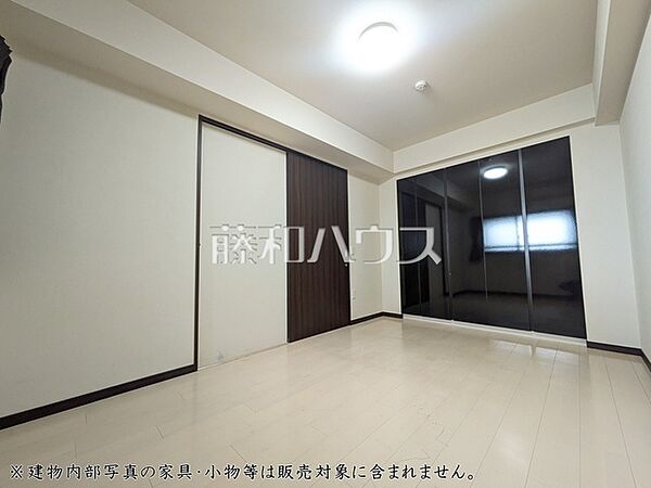 居室　【レクセル府中西府】