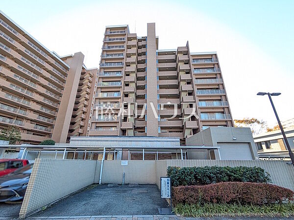 外観　【パークフィーネ南大沢4番館】