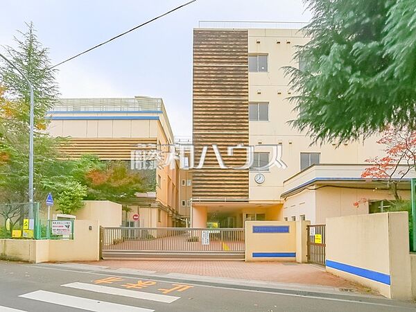 朝霞市立朝霞第五小学校 (610m)