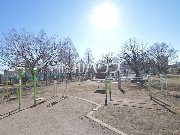 落合中央公園 (1140m)