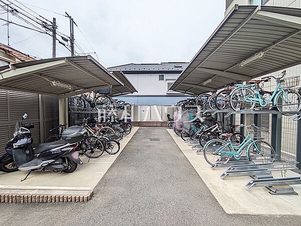 駐輪場　【ウエリス国立】