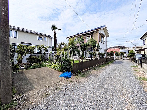 現場風景（現況：古屋あり）　【日野市多摩平6丁目】