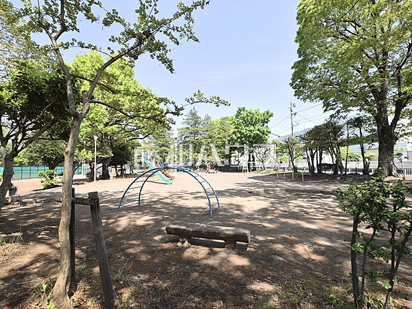 多摩平第1公園 (620m)