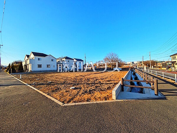 8区画　接道状況および現場風景　【日野市西平山3丁目】