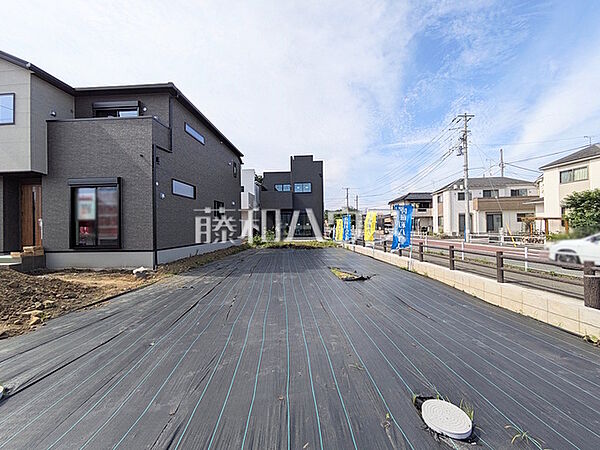 8号地　現地写真　【日野市西平山3丁目】「ハウスメーカーで建てたいけど、どのハウスメーカーを選べば良いの？」という方には「セレシス」をご紹介可能！