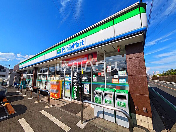 ファミリーマート 東村山廻田町店 (1060m)