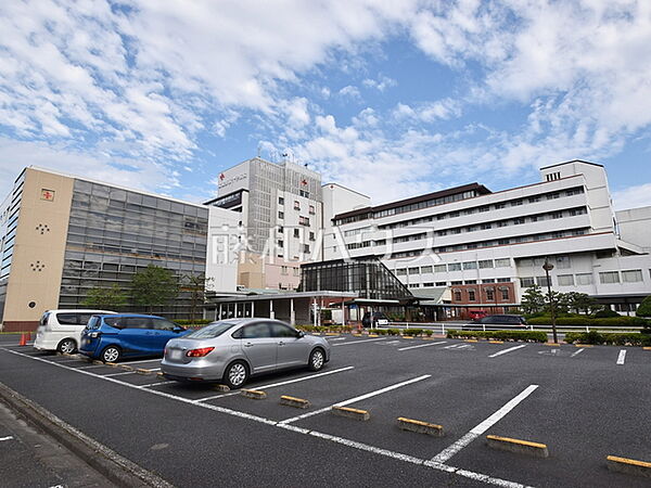 武蔵野赤十字病院 (540m)