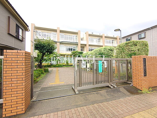 八王子市立第七小学校 (1010m)